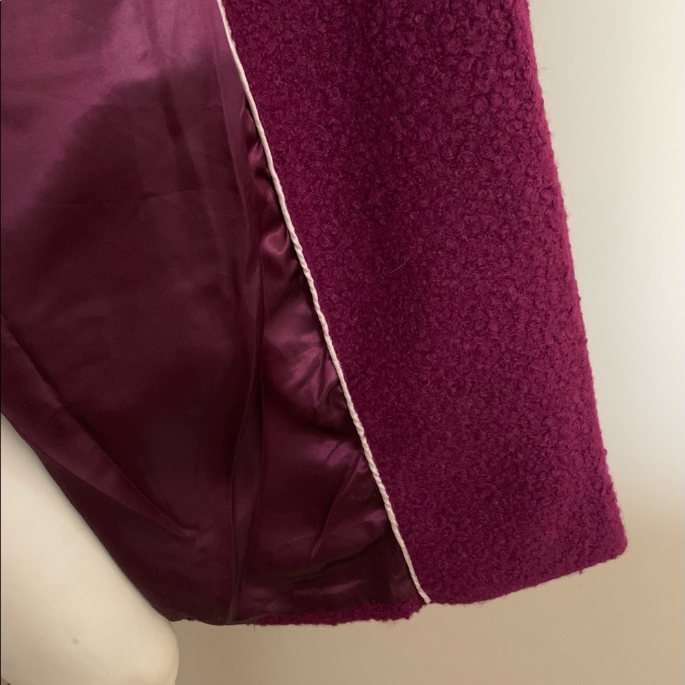 New BCBGMAXAZRIA boucle double breasted coat - Picture 8 of 8